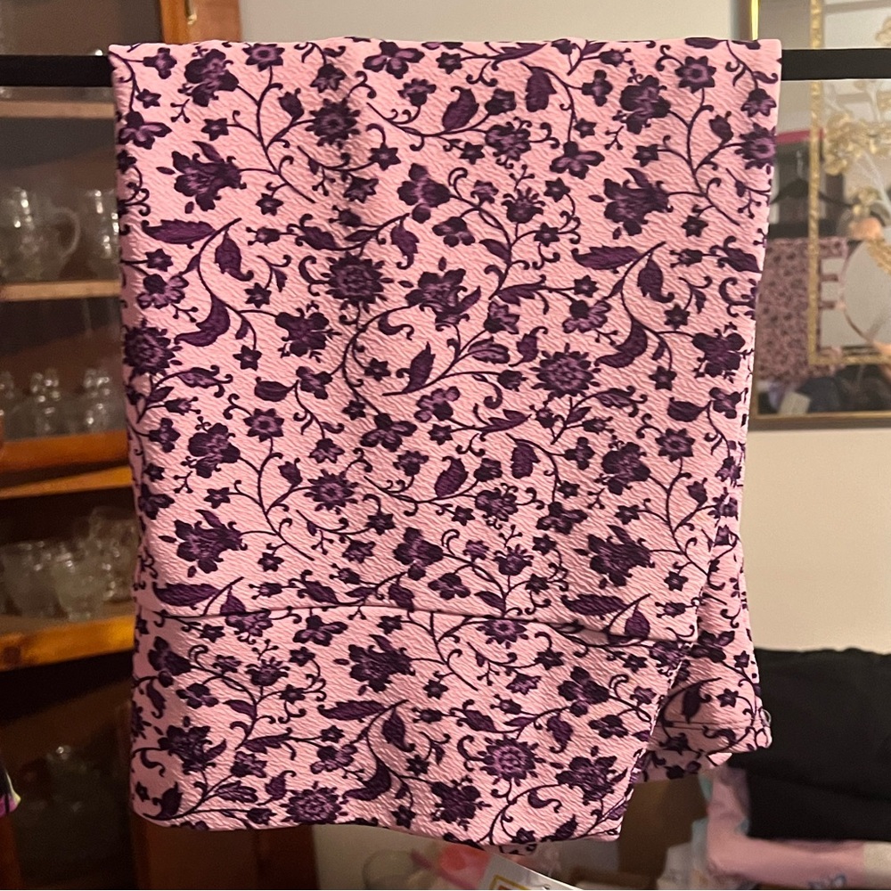 LuLaRoe 2X Pink Floral Pencil Skirt (Cassie) with Purple Vine Print NWT